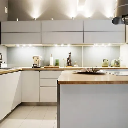 Fab 2br Apt! Just 3 Blocks From Market Square! Appartement Helsinki